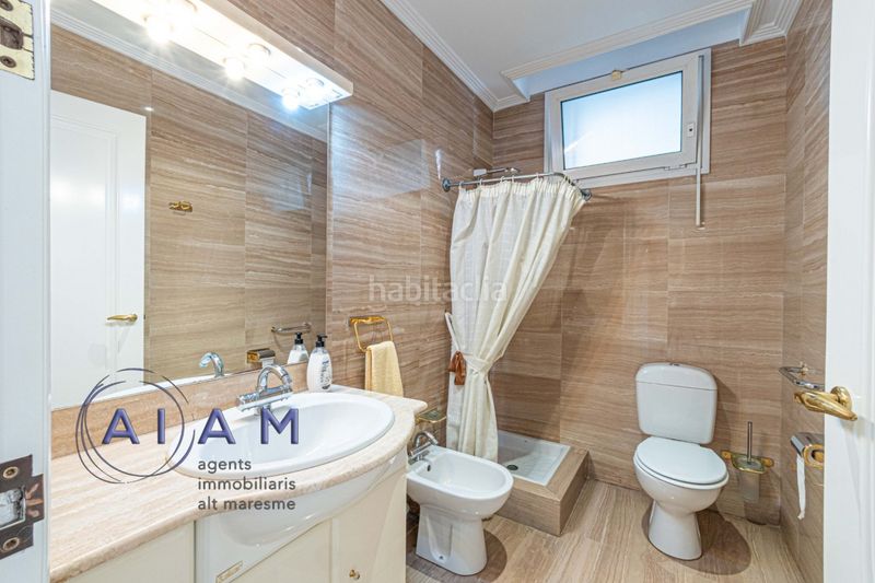 Foto 0fded5db-66d4-4cd3-8d46-1599b081f522. Casa amb calefacció a Calella