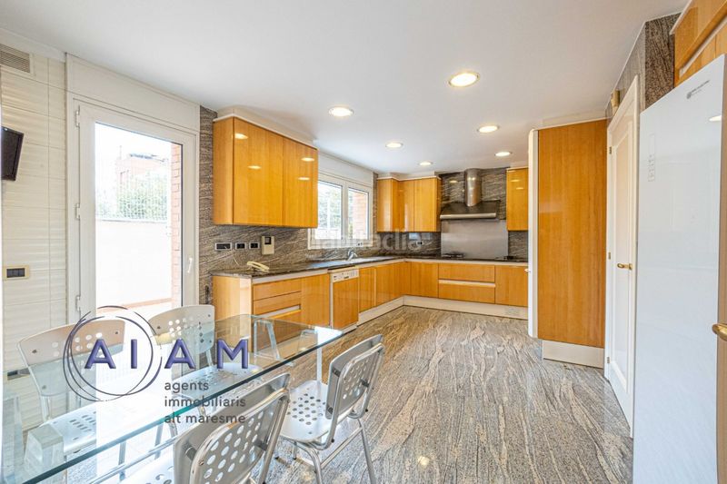 Foto 4fe41526-b8ef-4ef3-810a-eb80356f7255. Casa amb calefacció a Calella