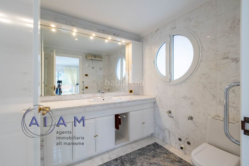 Foto 610ee1d2-ad43-4ed9-857b-bc0f612f36dc. Casa amb calefacció a Calella