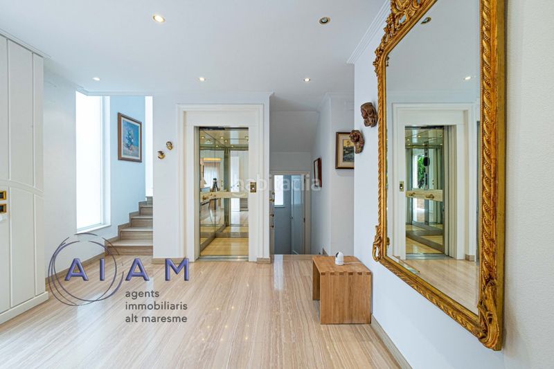 Foto 6419f2d2-3b42-44e1-9262-9387586f0c51. Casa amb calefacció a Calella