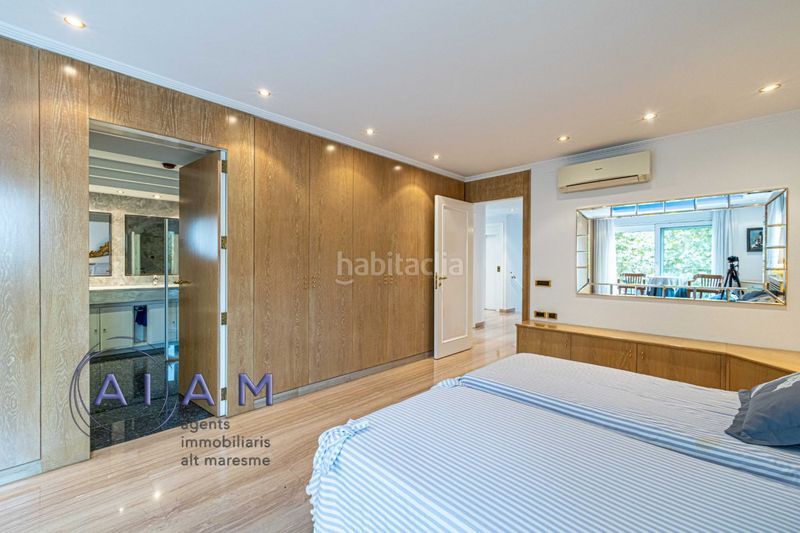 Foto a4cb51ad-a197-48bb-8fb9-8e5fcb5139a2. Casa amb calefacció a Calella