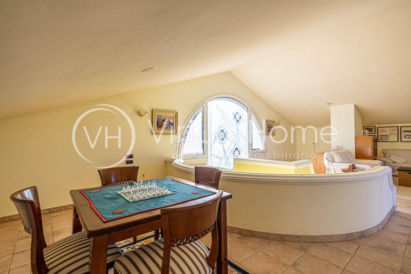 Foto 971ed3ee-361a-4c0d-b158-dc0af5764eea. Chalet exclusiva residencia con encanto, jardín privado y una ubicación inmejorable en Santa Susanna