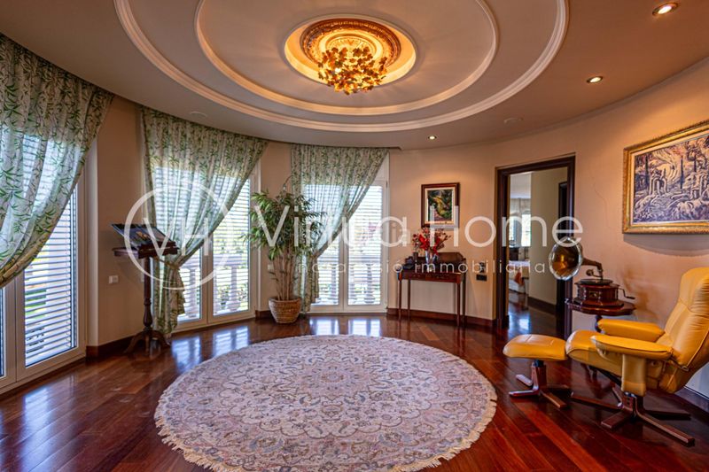 Foto db91ce6d-8f0c-4479-9a18-b82e0818ff71. Chalet exclusiva residencia con encanto, jardín privado y una ubicación inmejorable en Santa Susanna