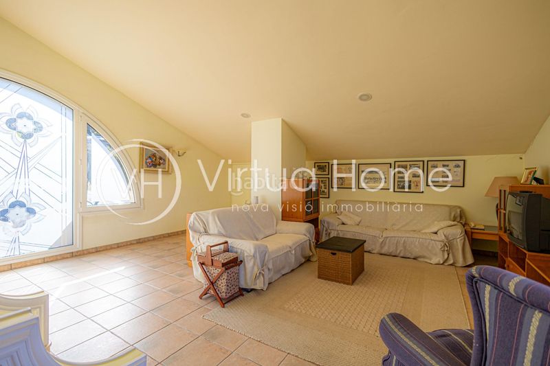 Foto fa08f792-7f90-4277-9cfe-d8aff483a97f. Chalet exclusiva residencia con encanto, jardín privado y una ubicación inmejorable en Santa Susanna
