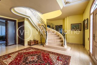 Chalet in Santa Susanna. Exclusiva residencia con encanto, jardín privado y una ubicación