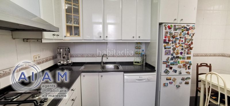Foto aced13a1-7d65-4dee-8dd4-2dc865f4713b. Edifici a Calella