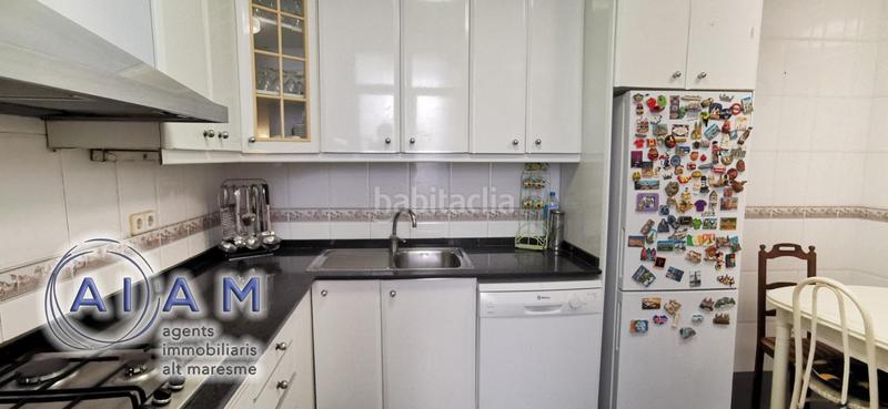 Foto c1f9f781-863e-4611-8615-9f786a08eafd. Édifice dans Calella