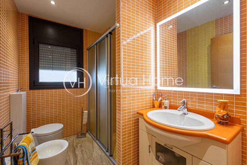 Foto 3ee510c0-ed1f-4955-aafb-77ce7a77c1a0. Chalet con riscaldamento parcheggio piscina in Can Moré - Santa Anna - Can Feliu de Merola Pineda de Mar