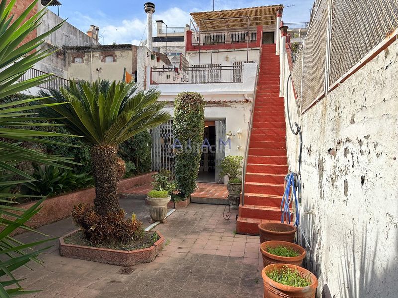 Foto 4840e838-84ac-4cfa-b572-91a174d37be6. Casa amb calefacció a Calella
