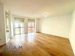 Appartement à Centre. Piso reformado en el centro de pineda de mar