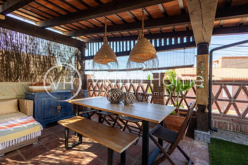 Foto 180c7f1a-e73f-4ef4-82d4-c72c15cd9100. Casa con riscaldamento parcheggio piscina in Pinemar Pineda de Mar