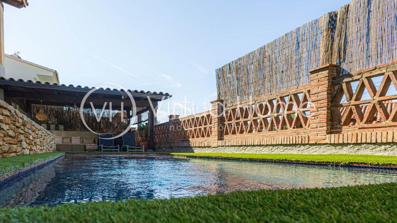 Foto 1e668342-06db-42d6-88ca-c8849d9fb9cf. Casa con riscaldamento parcheggio piscina in Pinemar Pineda de Mar