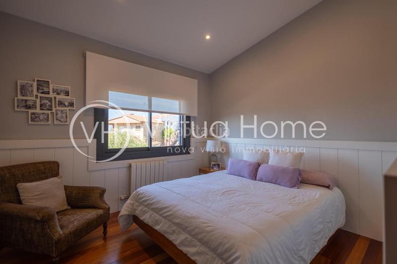 Foto a2cc68fe-8fc1-4f3d-8ba4-24abaa56d6a4. Casa con riscaldamento parcheggio piscina in Pinemar Pineda de Mar