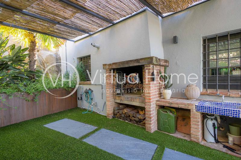 Foto af497b60-369f-40a6-903a-715e470f36a1. Casa con riscaldamento parcheggio piscina in Pinemar Pineda de Mar