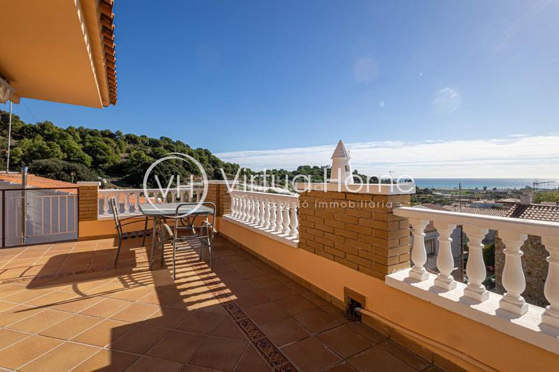 Foto 7d77b3e9-9e61-413c-9880-8cd238ae5476. Chalet in calle sert 27 in Pinemar Pineda de Mar