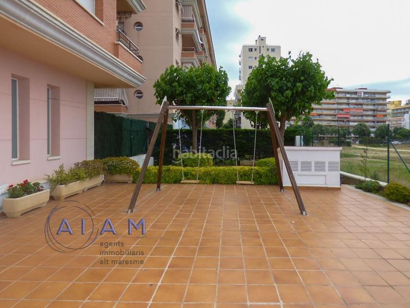 Foto 933260a4-92e5-4e9d-ab75-8d967162571f. Dúplex amb calefacció piscina a Malgrat de Mar