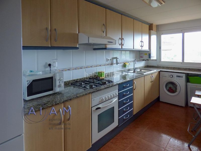 Foto fabde5aa-889a-42ed-b360-ae2d5ce71b0e. Dúplex amb calefacció piscina a Malgrat de Mar