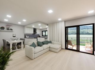 Etagenwohnung in Calle nou sant genís 51. Nueva promoción en st. genís, plantas bajas y pisos de 2 y 3 dor