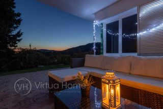 Xalet a Sant jaume 58. Espectacular chalet céntrico con grandísimo jardín