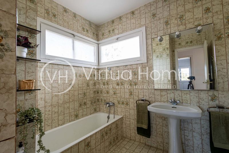 Foto 5dc2b1d9-f701-405b-a11a-b6eeab7d8411. Chalet en sant jaume 58 espectacular chalet céntrico con grandísimo jardín en Pineda de Mar