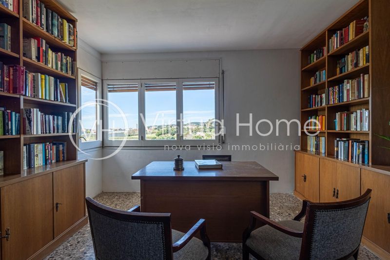 Foto a85173a8-2817-40a7-bd59-97895106563d. Chalet en sant jaume 58 espectacular chalet céntrico con grandísimo jardín en Pineda de Mar