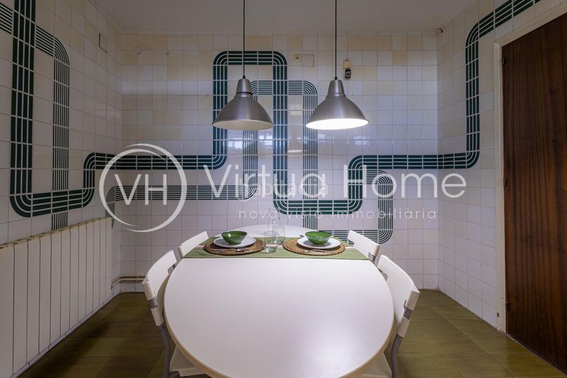 Foto af761893-1d79-4646-808a-c3312d1fa70e. Chalet en sant jaume 58 espectacular chalet céntrico con grandísimo jardín en Pineda de Mar