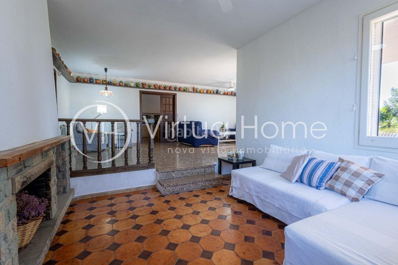 Foto bc645c08-5fb8-4fc9-80dc-ca238a70138f. Chalet en sant jaume 58 espectacular chalet céntrico con grandísimo jardín en Pineda de Mar