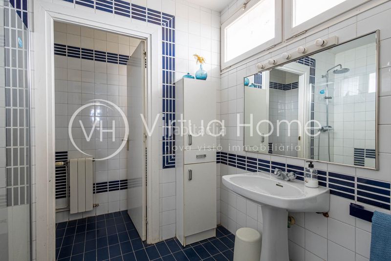 Foto f18ac0b1-6a22-4ad4-b7b1-74a0aea2a0eb. Chalet en sant jaume 58 espectacular chalet céntrico con grandísimo jardín en Pineda de Mar