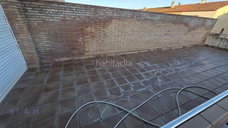 Foto 2a10afbc-d003-44e6-bf81-092d7028a884. Casa adossada amb aparcament a Tordera Tordera