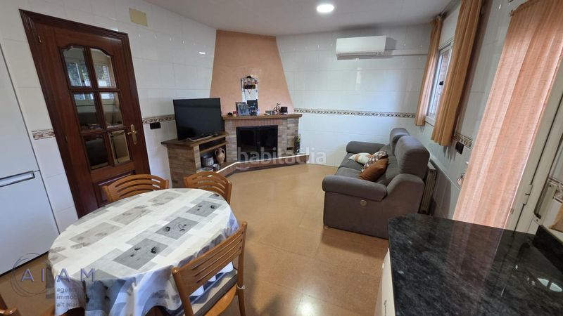 Foto 36ac3e18-ad89-4dd8-84f6-7eec01fd904b. Casa adossada amb calefacció aparcament a Tordera Tordera