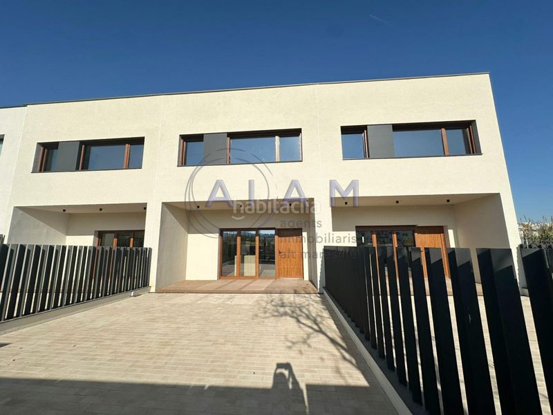 Foto 9167d197-f7df-4ab5-90d7-28610d3a306d. Casa amb calefacció aparcament a Tordera Tordera