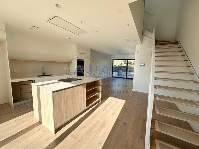 Foto c5fc438f-e181-4e7d-a2a9-7dbaee24ef73. Casa amb aparcament a Tordera Tordera