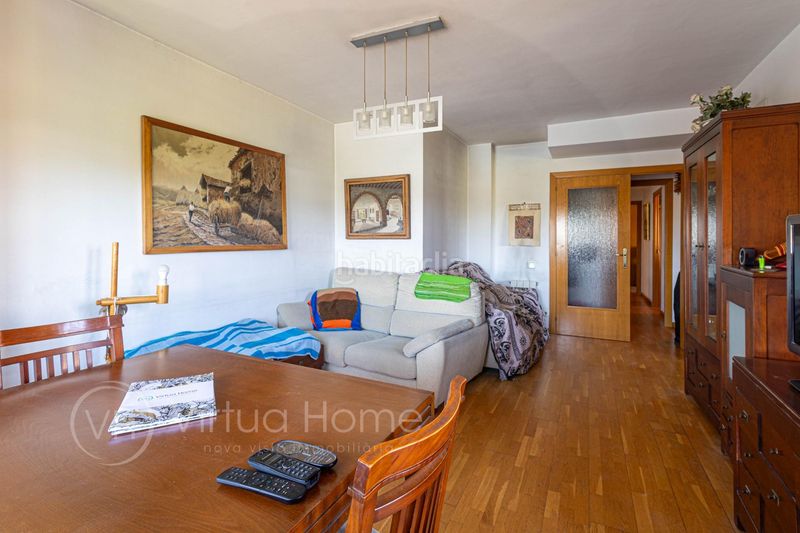 Foto e47a7239-3682-4c06-8e5d-c5409d08b48c. Àtic amb calefacció aparcament a Centre Sant Joan Despí
