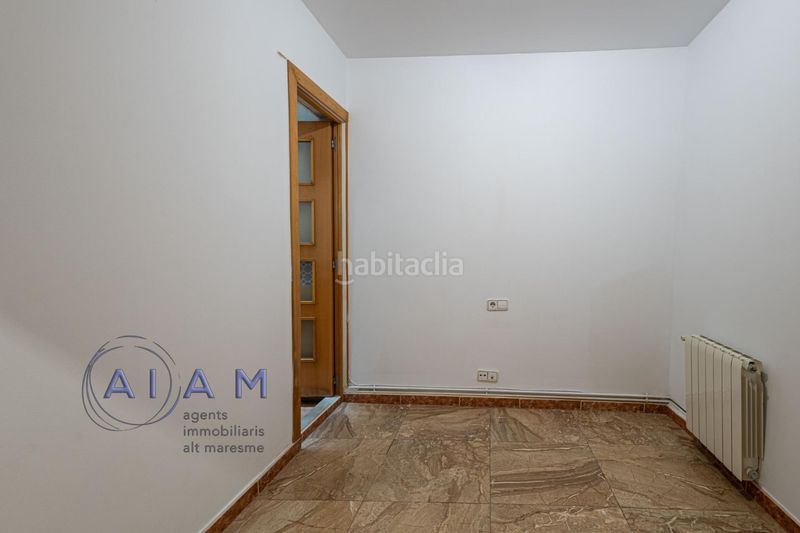 Foto 58fd7653-9568-4fe3-a2b8-f35907754c35. Planta baixa amb calefacció a Calella