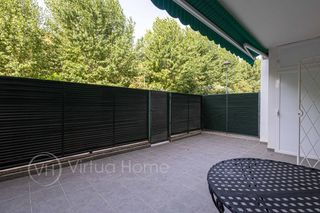 Erdgeschoss in Santa Susanna. Apartamento en planta baja con dos terrazas y piscina comunitari