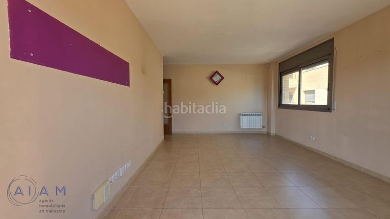 Foto df9aa8e4-e76f-4e60-aca6-31db4bbd9703. Pis amb calefacció aparcament piscina a Tordera Tordera