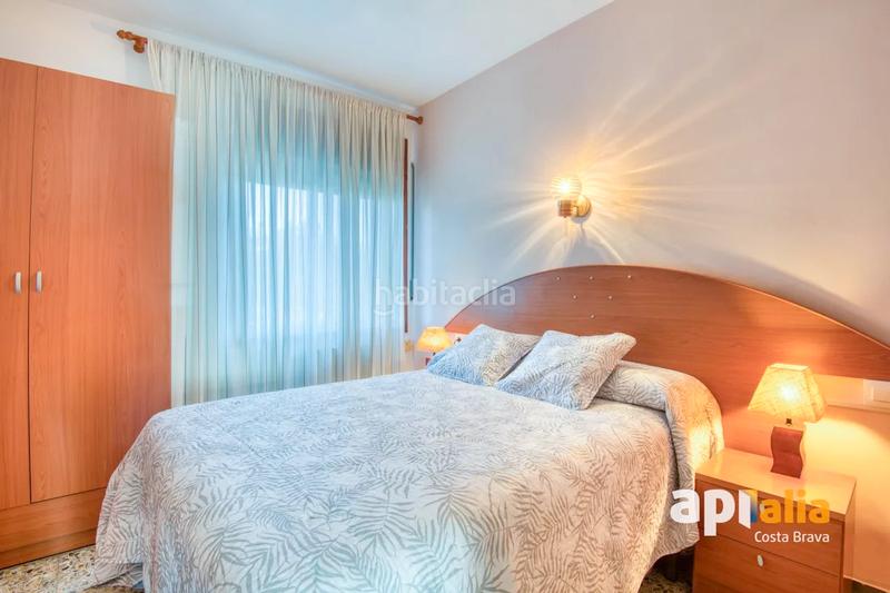 Foto b4e7a729-0260-423c-be0d-82d43d0930ad. Apartamento luminoso piso con enorme terraza en el corazón en Calonge