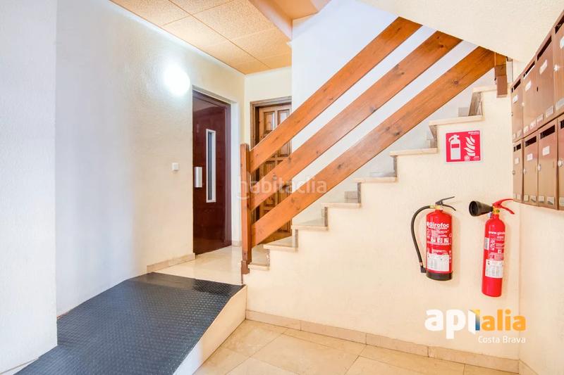 Foto f638cef0-d220-4b14-8a85-664d388ae9f7. Apartamento luminoso piso con enorme terraza en el corazón en Calonge