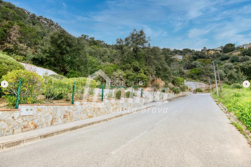 Foto 5dd8d6fe-dc96-40bb-ad50-65e0dd65bc8e. Terreny residencial a calle de parís 3 a Cabanyes-Mas Ambrós-Mas Pallí Calonge