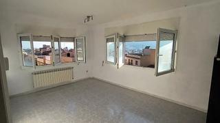Apartament a Tueda. Piso muy soleado y con fabulosas vistas 3 planta sin ascensor
