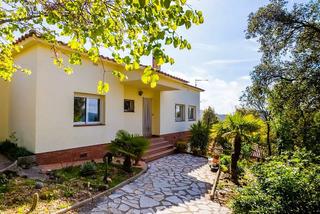 Xalet  Calle de la volta de l'arbo. Exclusiva casa independiente en santa cristina daro, esta puede