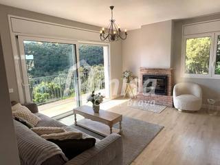 Xalet  Urbanización vall de repos. Casa luminosa con vistas a la montaña y parcela de 2.000 m  en e