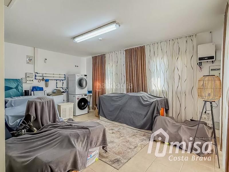 Foto 41718ac8-8953-4b9a-85ff-2152d1647ecb. Chalet una tranquila casa de fácil mantenimiento con piscina y muchos rincones de encanto en Calonge