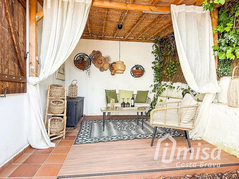 Foto 855572f0-de16-464a-9d26-7362c4a2f08d. Chalet una tranquila casa de fácil mantenimiento con piscina y muchos rincones de encanto en Calonge