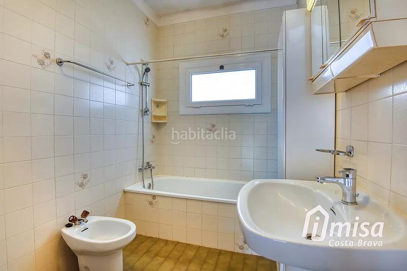 Foto a5a60ce2-a761-48d6-a154-63f8af05cfd6. Xalet amb aparcament piscina a Cabanyes-Mas Ambrós-Mas Pallí Calonge