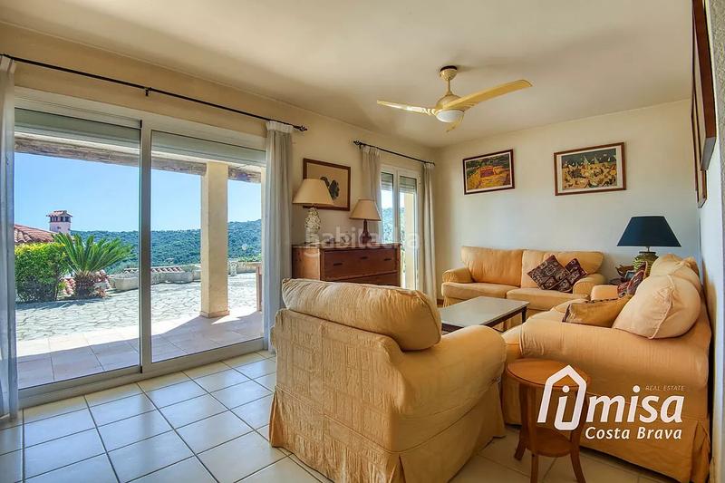 Foto 04f4198c-0844-4cc6-b1c5-90d9de1f1b79. Chalet oportunidad de reforma ! en Cabanyes-Mas Ambrós-Mas Pallí Calonge