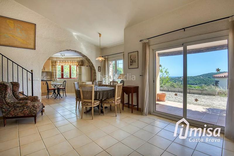 Foto 0b50570b-e0be-4099-ae2c-ed736ae5ec11. Chalet oportunidad de reforma ! en Cabanyes-Mas Ambrós-Mas Pallí Calonge