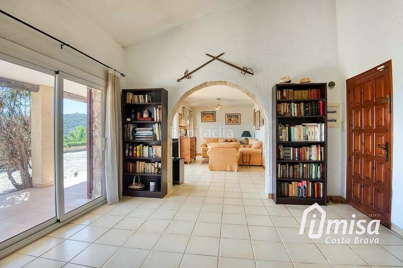 Foto 2df96c27-d00c-47c4-a2fc-e111b92516ba. Chalet oportunidad de reforma ! en Cabanyes-Mas Ambrós-Mas Pallí Calonge