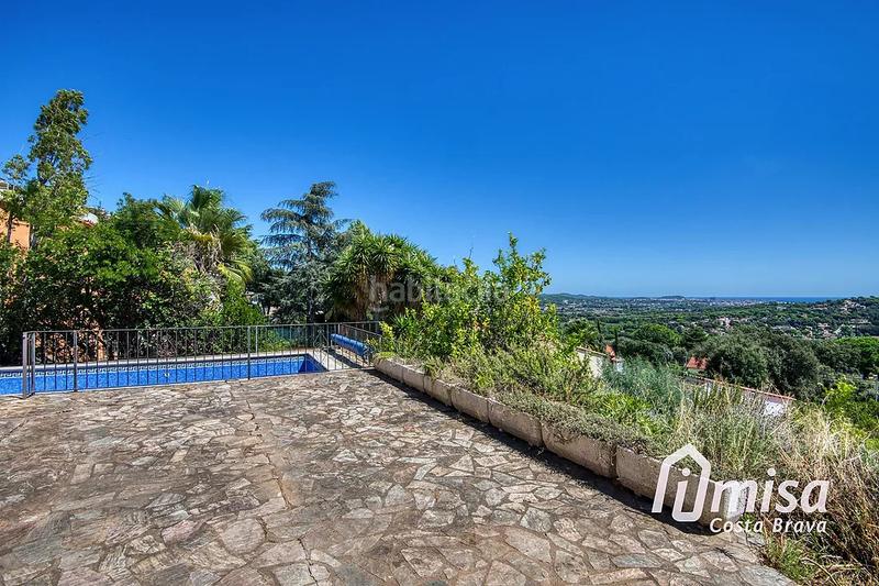 Foto 88bc6526-0824-487c-9fdb-8c835107a250. Chalet oportunidad de reforma ! en Cabanyes-Mas Ambrós-Mas Pallí Calonge