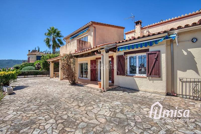 Foto f8cd7c45-34d5-47ce-aec7-bd96d8cb1041. Chalet oportunidad de reforma ! en Cabanyes-Mas Ambrós-Mas Pallí Calonge